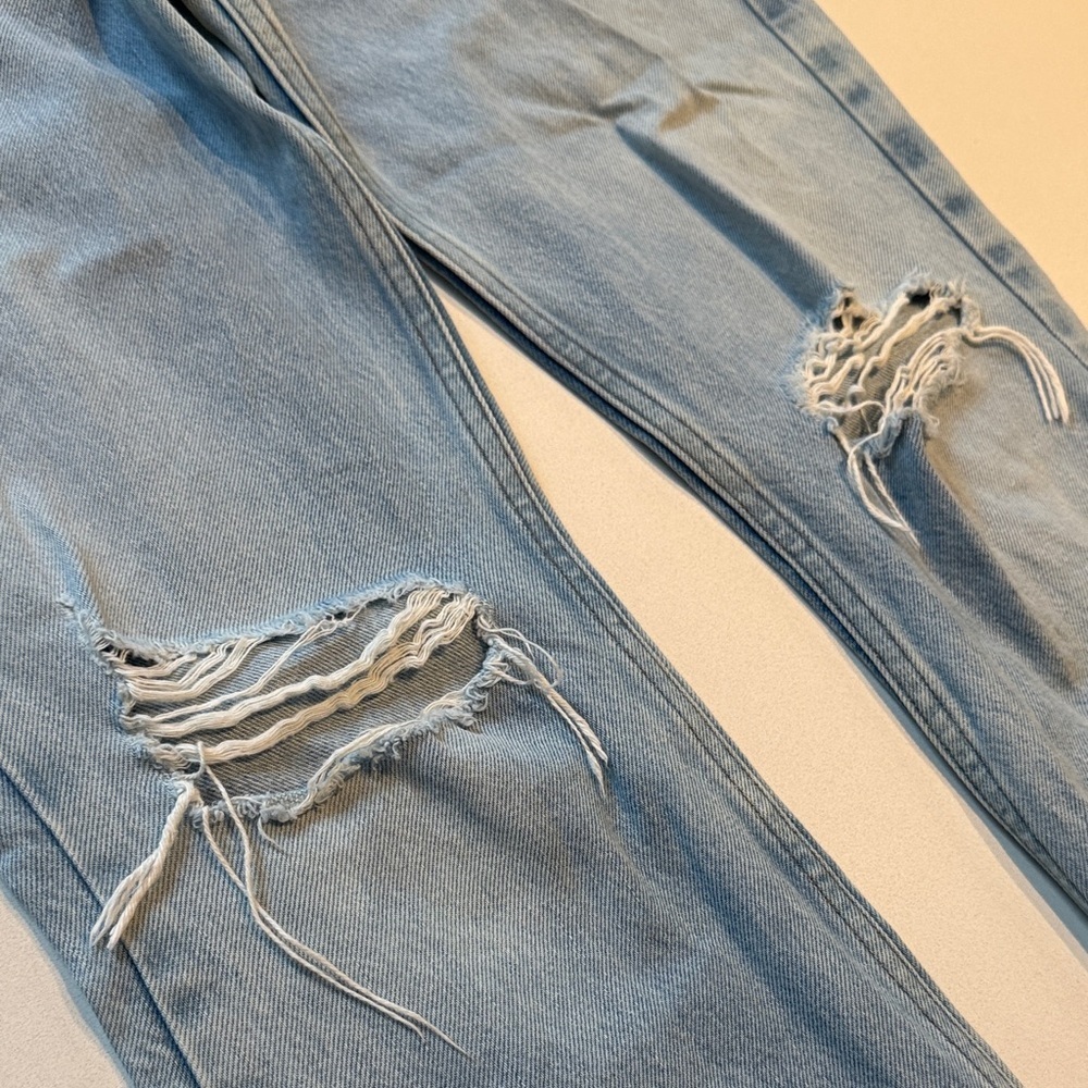 Frame Denim Le High N’ Tight Cropped Mini Boot Jeans, Rossum 2yr Rips, Size 25 - Picture 3 of 12